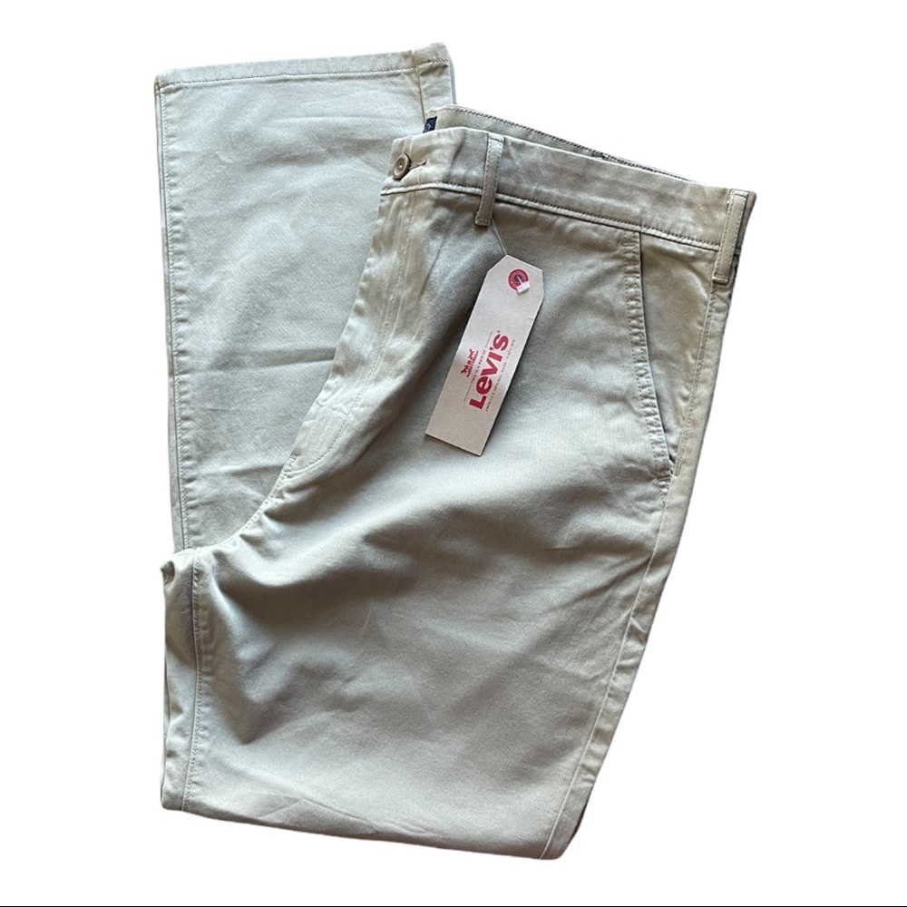 Levi’s Men’s Straight Chino| 40x30 | NWT